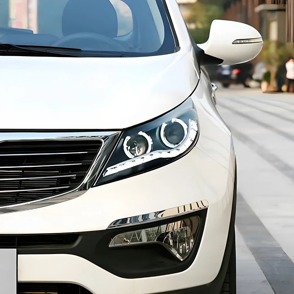 Phares LED Kia Sportage R 2010-2014 Mise à Niveau Premium - vue de face - Becquet Voiture