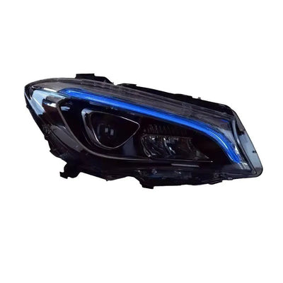 Phares LED Mercedes CLA W117 2013-2019 - vue de trois-quarts - Becquet Voiture