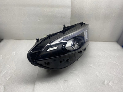 Phares LED Mercedes Classe A W177 - vue de profil - Becquet Voiture