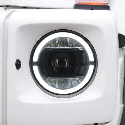 Phares LED Mercedes Classe G W463 W464 2007-2024 - vue de trois-quarts - Becquet Voiture