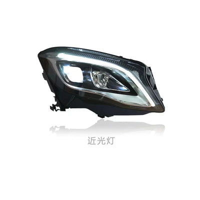 Phares LED Mercedes GLA C180 C200 C220 2015-2019 - vue de trois-quarts - Becquet Voiture