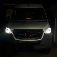 Phares LED Mercedes Sprinter W907 Style Maybach - packshot studio - Becquet Voiture