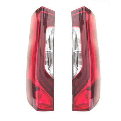 Phares LED Mercedes Sprinter W907 W910 2019-2023 - packshot studio - Becquet Voiture