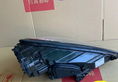 Phares LED Porsche 911 987 Cayenne Panamera - vue de trois-quarts - Becquet Voiture
