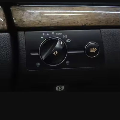 Platine de commande phares Mercedes Classe E W211 noir beige gris 2003-2009 - vue de trois-quarts 2 - Becquet Voiture