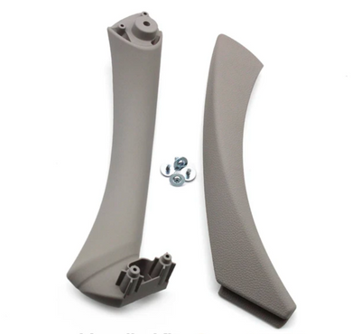 Poignées de portes intérieures BMW Série 3 E90 2005-2011 - détail du montage - Becquet Voiture