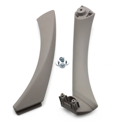 Poignées de portes intérieures BMW Série 3 E90 2005-2011 - vue de trois-quarts - Becquet Voiture
