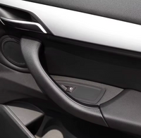 Poignées Portes Intérieures Remplacement BMW X1 F48 2015-2022 - packshot studio 4 - Becquet Voiture