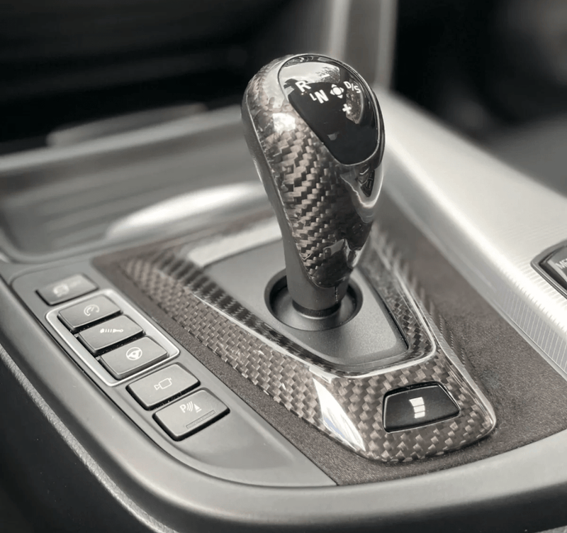 Pommeau de vitesse carbone BMW M2 M3 M4 M5 - vue de face - Becquet Voiture