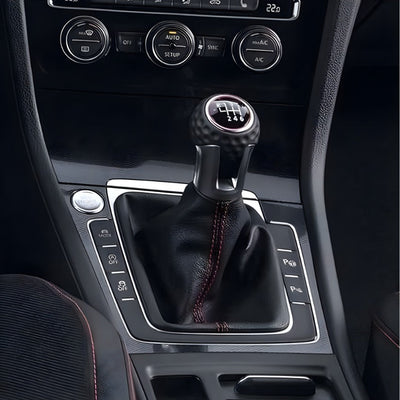 Pommeau et Soufflet Manuel VW Golf 7 Cuir Rouge - vue de profil - Becquet Voiture