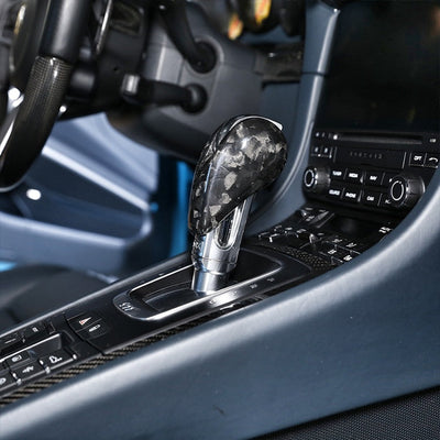 Pommeau Levier Vitesse PDK Fibre Carbone Porsche Macan I 2014-2021 - vue rapprochée - Becquet Voiture