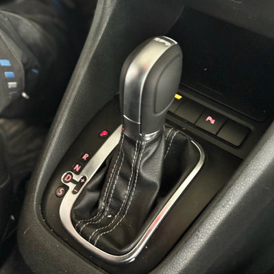 Pommeau sélecteur DSG VW Golf 7 - Alu brossé chromé piano black - vue arrière - Becquet Voiture