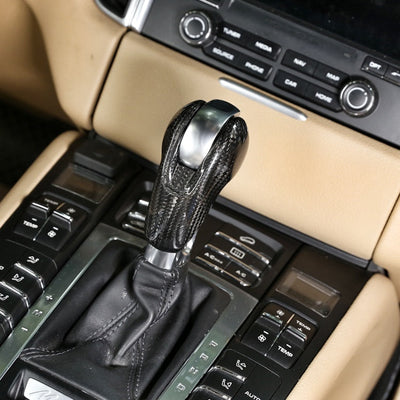 Pommeau Sélecteur Levier Vitesse PDK Fibre Carbone Porsche 718 - vue arrière - Becquet Voiture