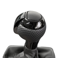 Pommeau Soufflet DSG Audi Cuir Carbone Alcantara - packshot studio 2 - Becquet Voiture