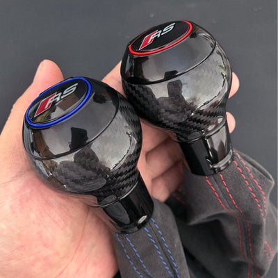 Pommeau Soufflet DSG Audi Cuir Carbone Alcantara - vue de trois-quarts 3 - Becquet Voiture