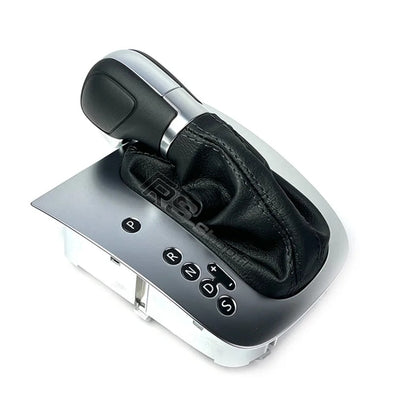 Pommeau + Soufflet DSG Golf 5 / 6 Cuir Alcantara - en situation - Becquet Voiture