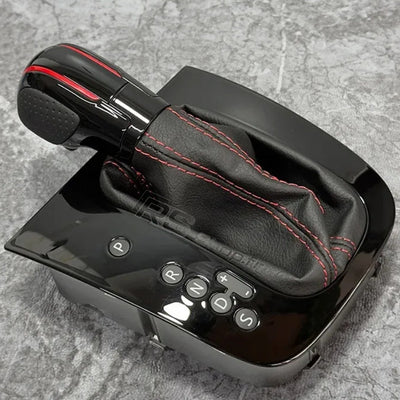 Pommeau + Soufflet DSG Golf 5 / 6 Cuir Alcantara - packshot studio - Becquet Voiture