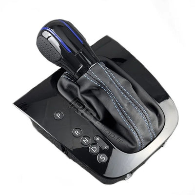 Pommeau + Soufflet DSG Golf 5 / 6 Cuir Alcantara - vue de trois-quarts - Becquet Voiture