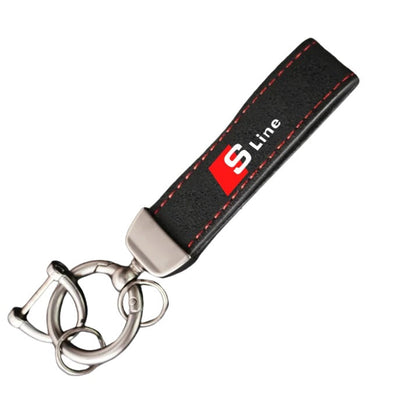 Porte Clé Audi Logo Métal Noir Modèles Variés - installé sur véhicule 2 - Becquet Voiture