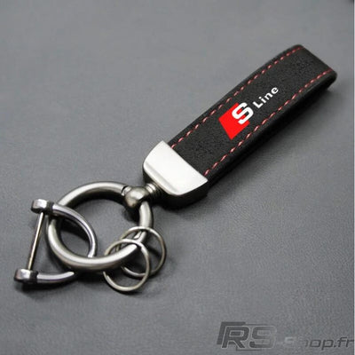 Porte Clé Audi Logo Métal Noir Modèles Variés - packshot studio 2 - Becquet Voiture