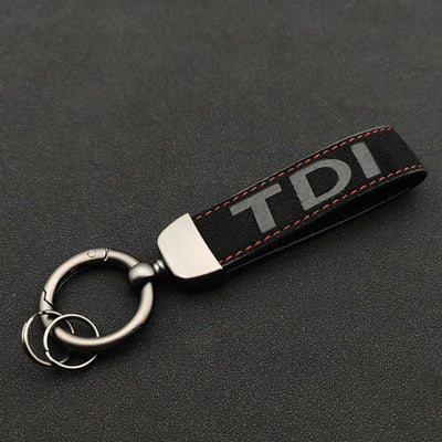 Porte Clé TDI Alcantara Audi Volkswagen - vue de profil - Becquet Voiture