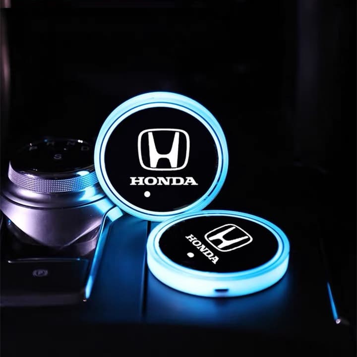 Porte-gobelet LED Honda 7 couleurs USB éclairage intérieur - packshot studio - Becquet Voiture