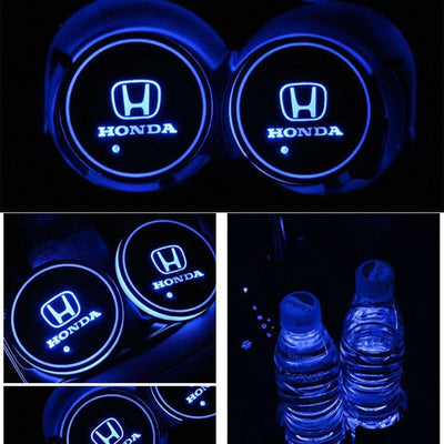 Porte-gobelet LED Honda 7 couleurs USB éclairage intérieur - vue de trois-quarts - Becquet Voiture