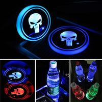 Porte-gobelet LED Skull tête de mort 7 couleurs USB éclairage voiture - vue de face - Becquet Voiture