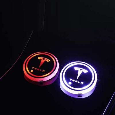 Porte-gobelet LED Tesla 7 couleurs USB éclairage intérieur capteur - installé sur véhicule - Becquet Voiture