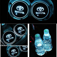 Porte-gobelet LED Toyota 7 couleurs USB éclairage intérieur - vue arrière - Becquet Voiture