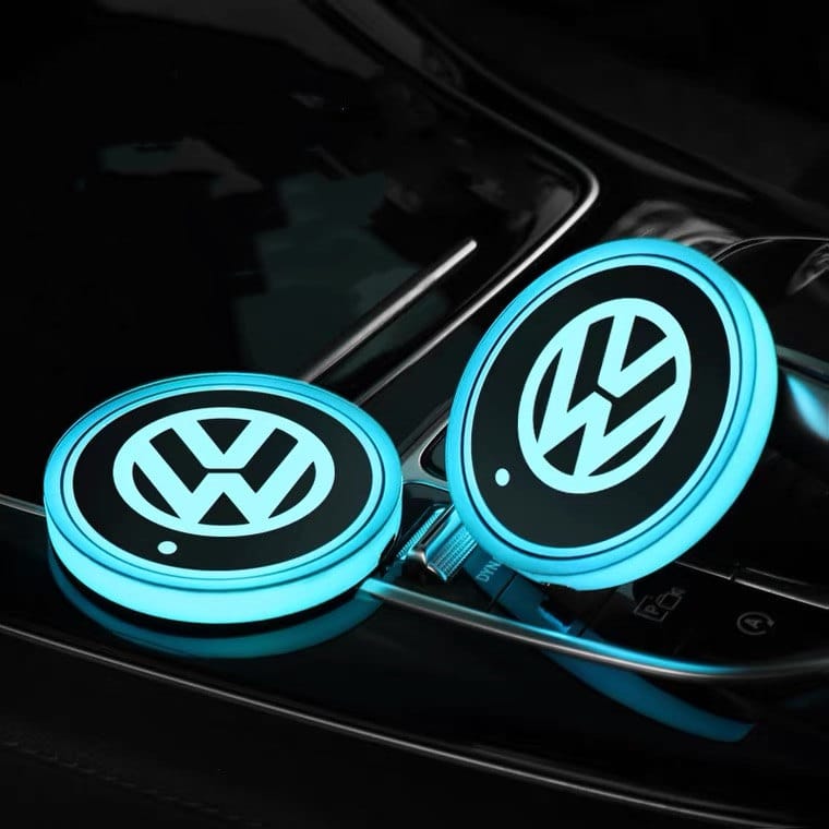 Porte-gobelet LED Volkswagen VW 7 couleurs USB éclairage intérieur - détail du montage - Becquet Voiture