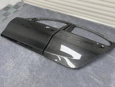 Portes Fibre Carbone BMW G80 M3 4 Pièces - packshot studio - Becquet Voiture