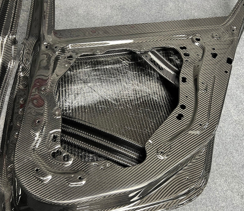 Portes Fibre Carbone BMW G80 M3 4 Pièces - vue de trois-quarts - Becquet Voiture