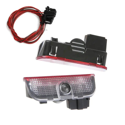 Projecteur LED de logo pour portière Volkswagen compatible Golf Passat - vue de trois-quarts - Becquet Voiture