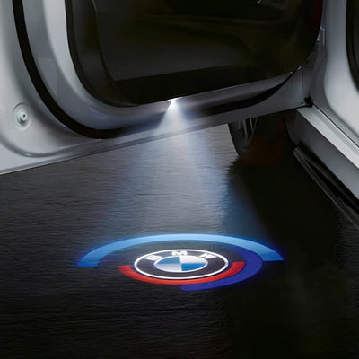 Projecteur LED Porte Logo BMW M Intensité - packshot studio - Becquet Voiture