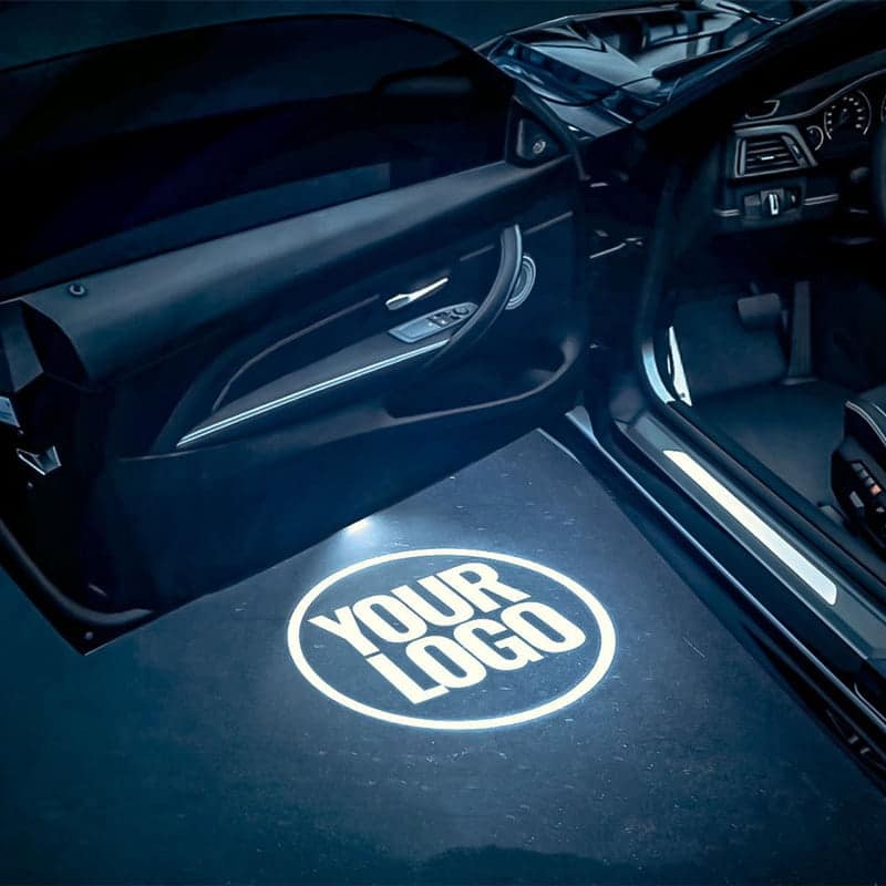 Projecteur Porte Voiture LED Sans Fil Logo Personnalisé - vue de face - Becquet Voiture