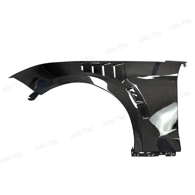 Protection Pare-Chocs Avant Carbone Ford Mustang 2015-2022 - vue de trois-quarts - Becquet Voiture