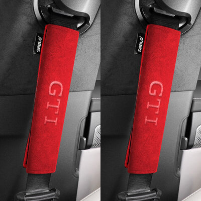 Protège Ceinture GTI Alcantara VW Golf 7 R - packshot studio - Becquet Voiture