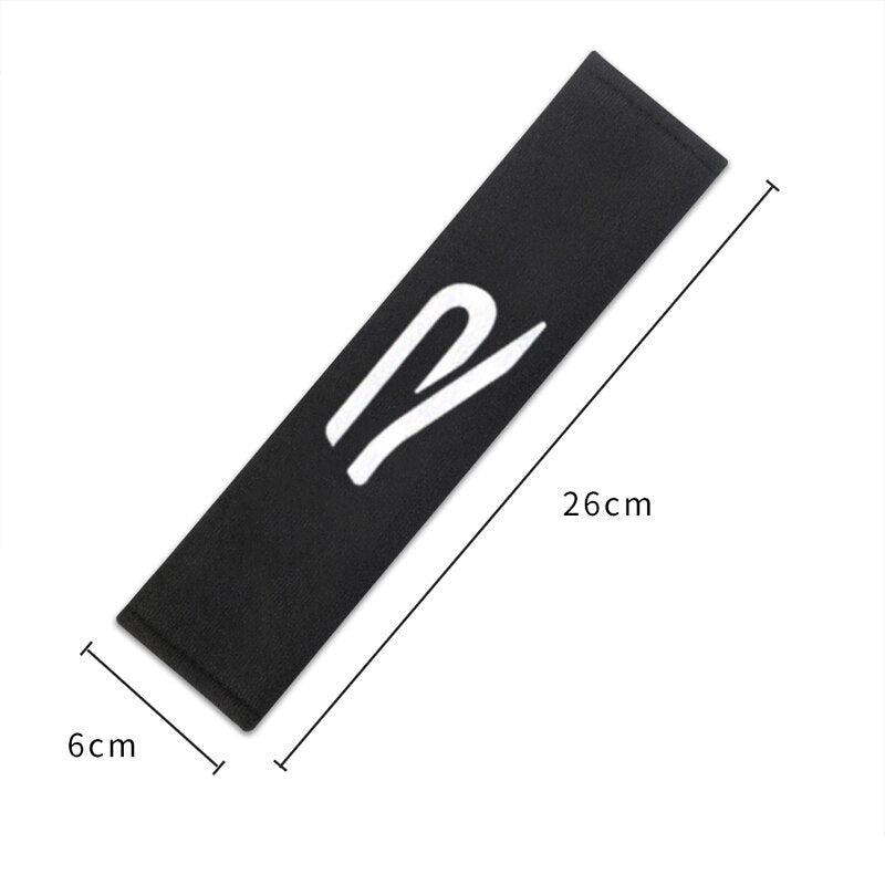 Protège-Ceinture R VW Golf 8 R - vue de trois-quarts - Becquet Voiture