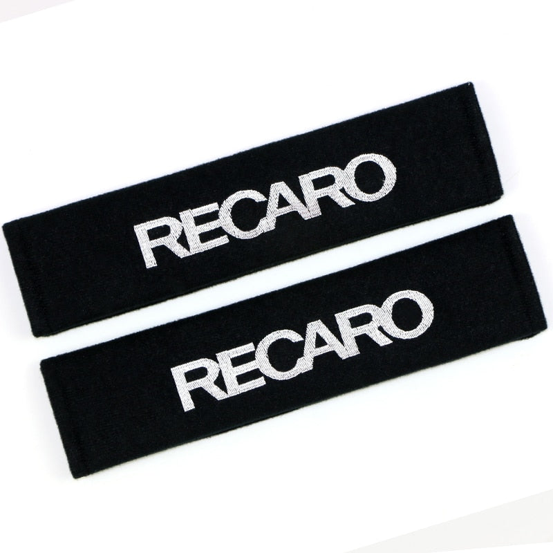 Protège Ceinture RECARO Universel Noir Blanc Rouge Bleu - vue de face - Becquet Voiture
