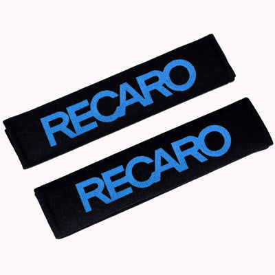Protège Ceinture RECARO Universel Noir Blanc Rouge Bleu - vue de trois-quarts - Becquet Voiture