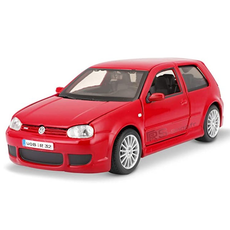 https://cdn.shopify.com/s/files/1/0727/0635/9572/files/R32noirminiature.jpg?v=1684320289