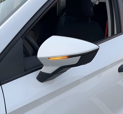 Répétiteurs Clignotants LED Dynamiques Rétroviseurs Seat Ibiza V 6F 2017-2023 - vue de face - Becquet Voiture