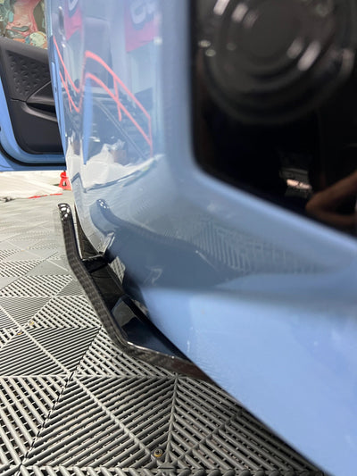 Séparateurs Arrière AT Fibre Carbone BMW G87 M2 - vue de profil - Becquet Voiture