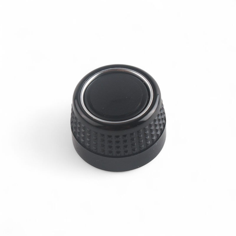 Set Boutons Volume Media VW Polo 5 2014 2018 - vue de trois-quarts - Becquet Voiture