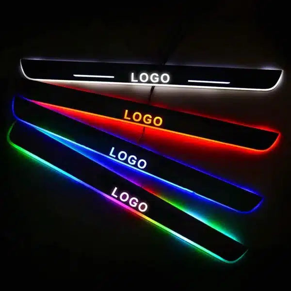 Seuils de Porte LED Personnalisés 7 Couleurs Changeantes Sans Fil - vue de face - Becquet Voiture