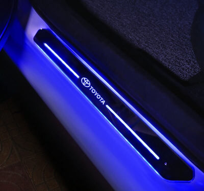 Seuils de Porte LED Toyota 7 Couleurs Aimantés Personnalisables - vue arrière - Becquet Voiture