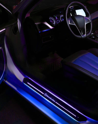Seuils de Porte Mercedes LED éclairés 7 Couleurs Aimantés Étanches - vue arrière - Becquet Voiture