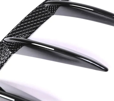 Splitter Avant Mercedes Classe A W176 A45 2013-2018 - détail du montage 2 - Becquet Voiture