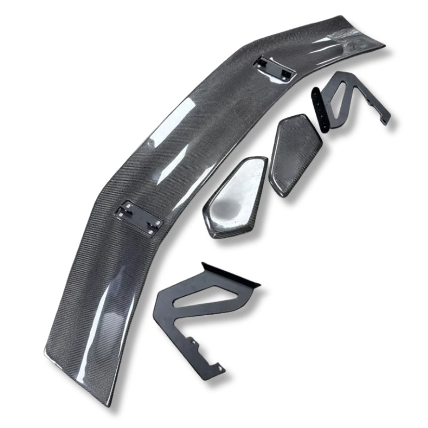 Spoiler Aileron Porsche 718 Cayman GT4 RS Carbone - vue de face - Becquet Voiture
